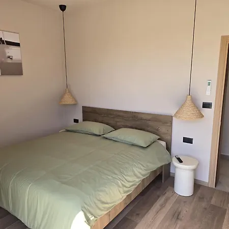 Issa Villa Orbanici